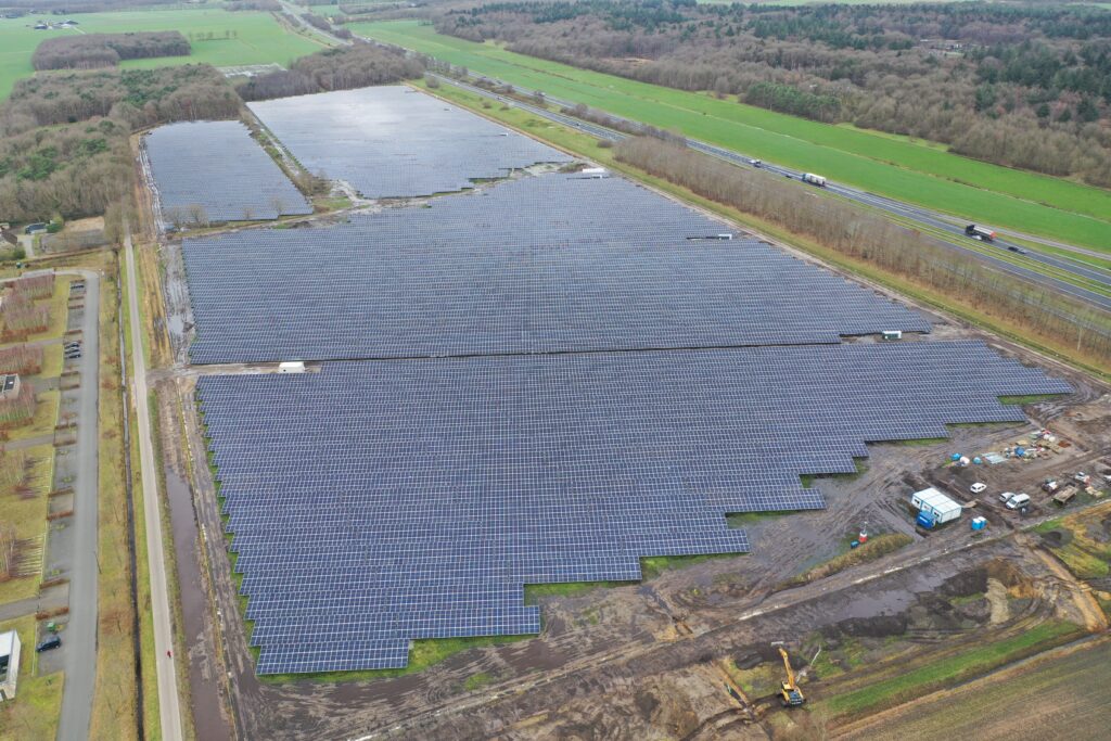 Hoogeveen - Zonnepark Fluitenberg